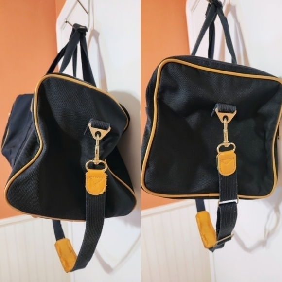 London Fog Vintage Large Weekender Duffle Bag Navy and Tan - Picture 5 of 13